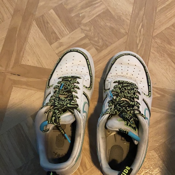 Air Force 1’s main image 4